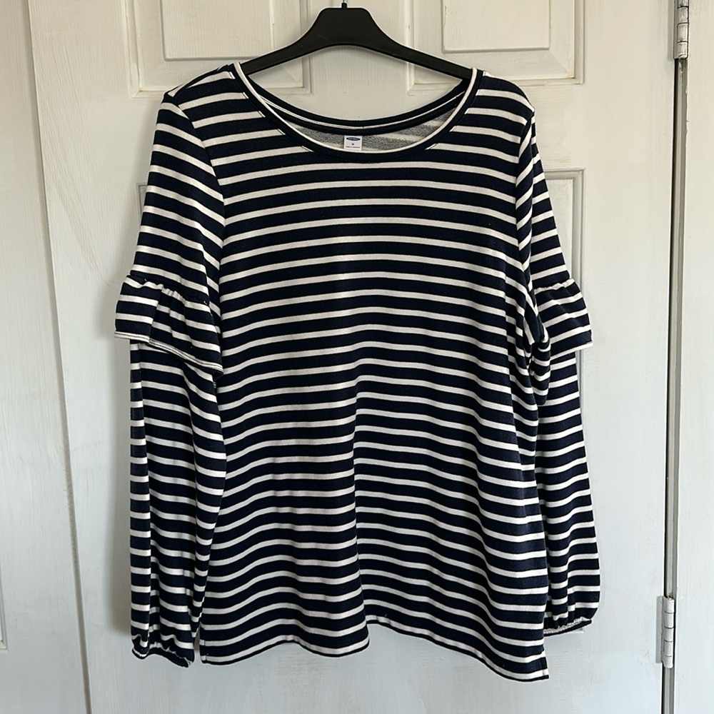 Old Navy Navy and white long sleeve top size XL
